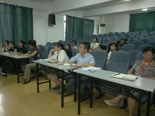 C:Documents and SettingsAdministrator\u684c面 月9日学院试卷分析专题讲座新闻稿 .jpg